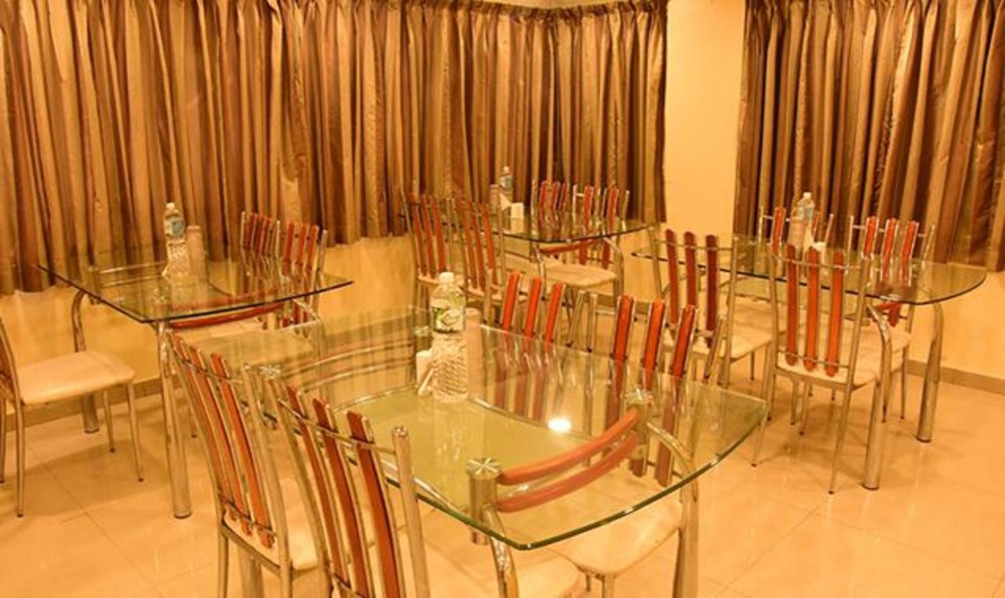 Fabhotel Prime Orchard Hospitality Hotel Pune